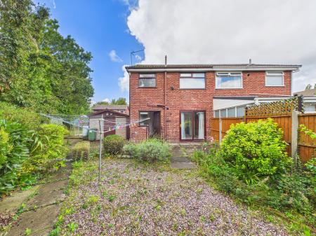 3 bedroom Semi-detached house for sale in Meadowcroft, Sutton, St Helens, WA9