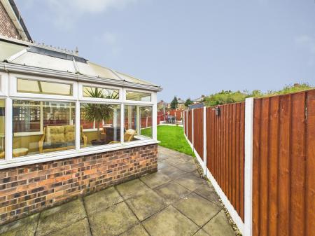 2 bedroom Semi-detached house for sale in Clipsley Lane, Haydock, WA11