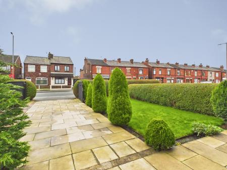 2 bedroom Semi-detached house for sale in Clipsley Lane, Haydock, WA11