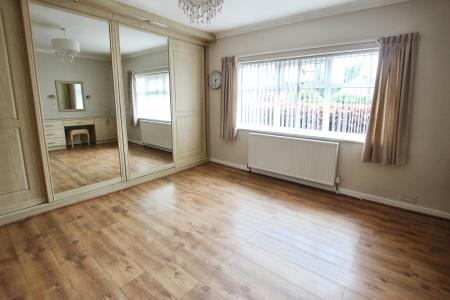 3 bedroom Detached bungalow to let in Regents Road, St Helens, WA10