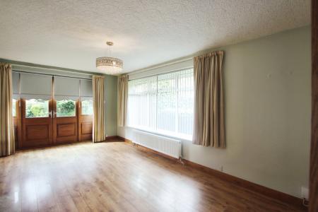 3 bedroom Detached bungalow to let in Regents Road, St Helens, WA10