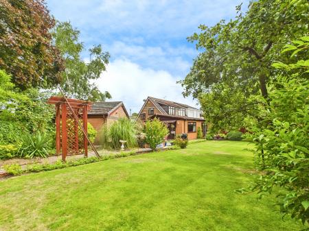 3 bedroom Semi-detached house for sale in Caunce Avenue, Haydock, WA11