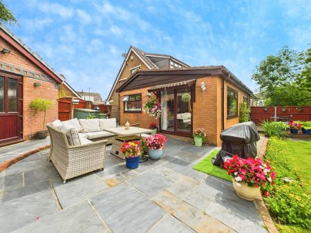 3 bedroom Semi-detached house for sale in Caunce Avenue, Haydock, WA11