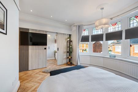 4 bedroom Semi-detached house for sale in Queens Road, West Park, St Helens, WA10