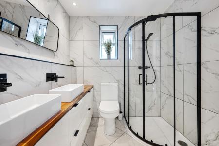 4 bedroom Semi-detached house for sale in Queens Road, West Park, St Helens, WA10