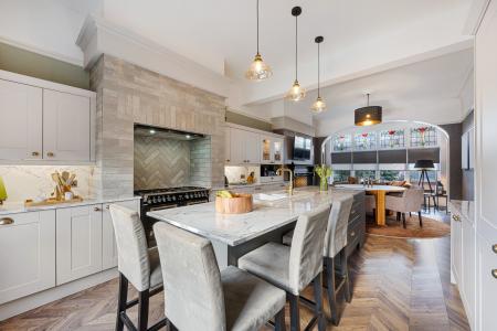 4 bedroom Semi-detached house for sale in Queens Road, West Park, St Helens, WA10