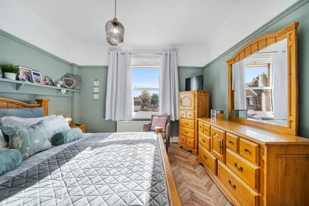 4 bedroom Semi-detached house for sale in Queens Road, West Park, St Helens, WA10