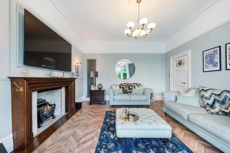 4 bedroom Semi-detached house for sale in Queens Road, West Park, St Helens, WA10