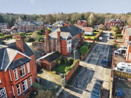 4 bedroom Semi-detached house for sale in Queens Road, West Park, St Helens, WA10