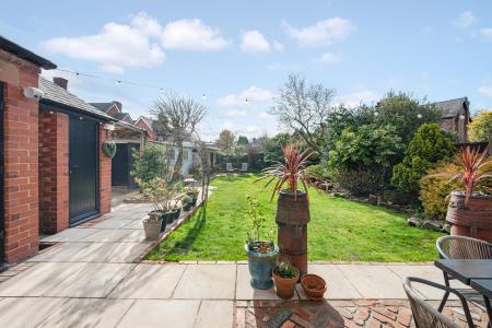 4 bedroom Semi-detached house for sale in Queens Road, West Park, St Helens, WA10