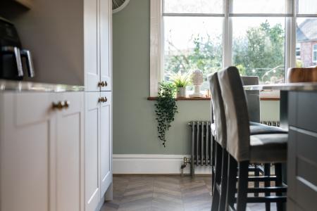 4 bedroom Semi-detached house for sale in Queens Road, West Park, St Helens, WA10