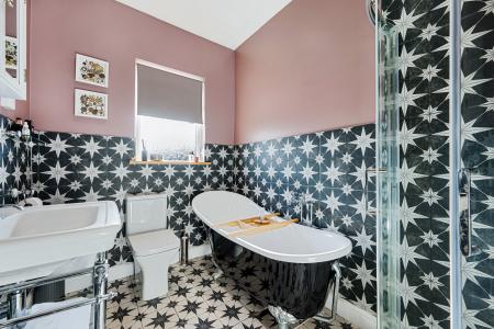 4 bedroom Semi-detached house for sale in Queens Road, West Park, St Helens, WA10