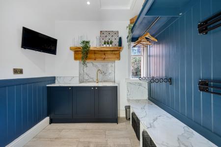 4 bedroom Semi-detached house for sale in Queens Road, West Park, St Helens, WA10