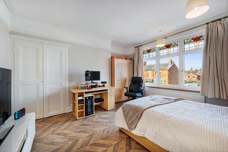 4 bedroom Semi-detached house for sale in Queens Road, West Park, St Helens, WA10