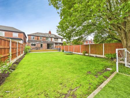 5 bedroom Semi-detached house for sale in Sackville Road, Windle, St Helens, WA10