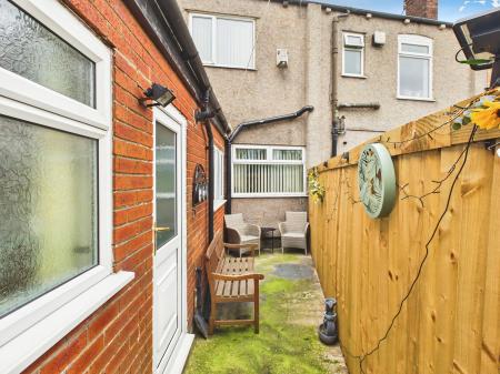 2 bedroom Terraced House for sale in Station Road, Haydock, WA11