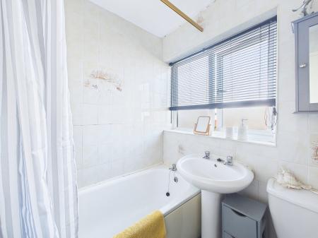 2 bedroom Semi-detached house for sale in Park Street, St Helens, Haydock, WA11