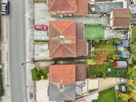 3 bedroom Semi-detached house for sale in Leach Lane, Sutton Leach, St Helens, WA9