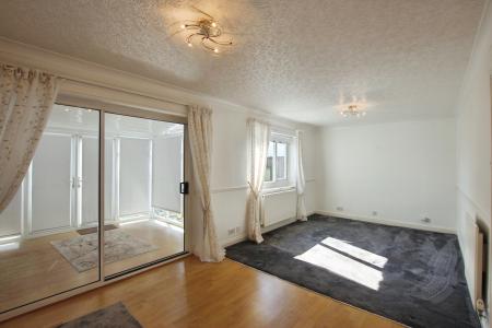 3 bedroom Semi-detached house to let in Field Road, Clock Face, St Helens, WA9