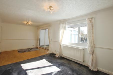 3 bedroom Semi-detached house to let in Field Road, Clock Face, St Helens, WA9