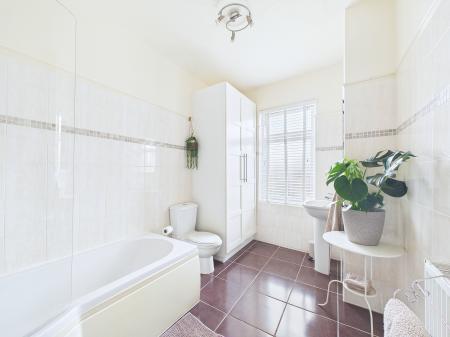 3 bedroom Terraced House for sale in Wargrave Road, Newton-le-Willows, WA12