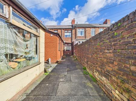 2 bedroom Terraced House for sale in Boardmans Lane, St Helens, WA9