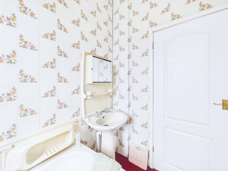 2 bedroom Terraced House for sale in Boardmans Lane, St Helens, WA9