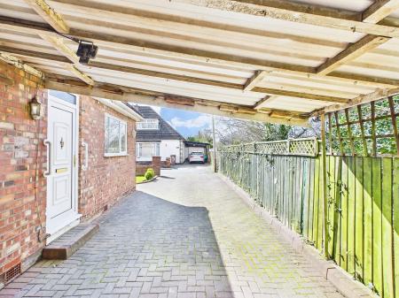 2 bedroom Semi-detached house for sale in Humber Crescent, Sutton Leach, St Helens, WA9