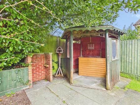 2 bedroom Semi-detached house for sale in Humber Crescent, Sutton Leach, St Helens, WA9