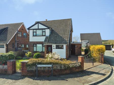 3 bedroom Detached house for sale in Wells Avenue, Billinge, Billinge, WN5