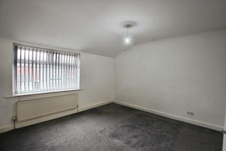 2 bedroom Semi-detached house to let in Yewtree Avenue, St Helens, WA9