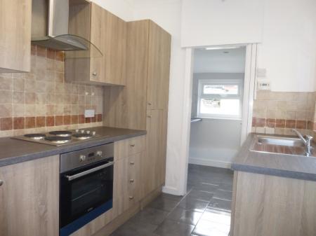 2 bedroom Terraced House to let in Harris Street, St Helens, WA10