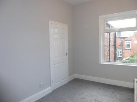 2 bedroom Terraced House to let in Harris Street, St Helens, WA10