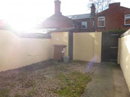 2 bedroom Terraced House to let in Harris Street, St Helens, WA10