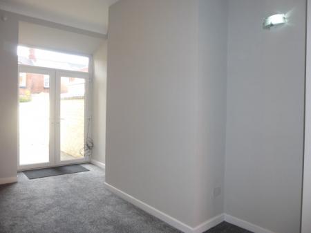2 bedroom Terraced House to let in Harris Street, St Helens, WA10