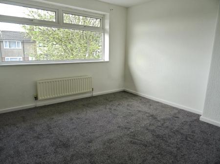 3 bedroom Semi-detached house to let in Adelaide Avenue, Thatto Heath, St Helens, WA9