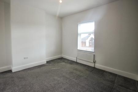 2 bedroom Terraced House to let in West End Road, Haydock, WA11