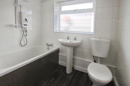 2 bedroom Terraced House to let in West End Road, Haydock, WA11