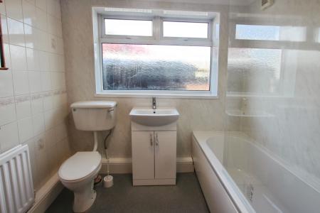3 bedroom Terraced House to let in Nutgrove Road, Nutgrove, St Helens, WA9
