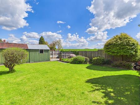 5 bedroom Detached house for sale in Liverpool Road, Haydock, WA11