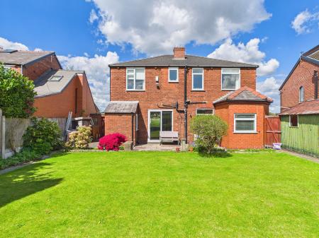 5 bedroom Detached house for sale in Liverpool Road, Haydock, WA11