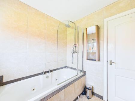 5 bedroom Detached house for sale in Avery Road, Haydock, WA11