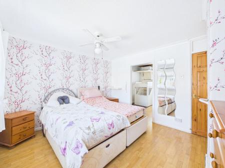 4 bedroom Semi-detached house for sale in Pond Walk, Parr, St Helens, WA9