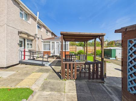 4 bedroom Semi-detached house for sale in Pond Walk, Parr, St Helens, WA9