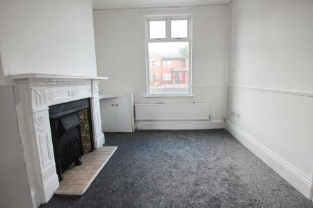 2 bedroom Terraced House to let in Crab Street, St Helens, WA10