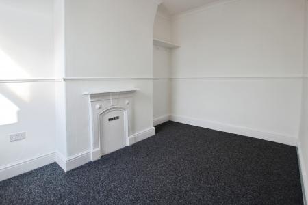2 bedroom Terraced House to let in Crab Street, St Helens, WA10
