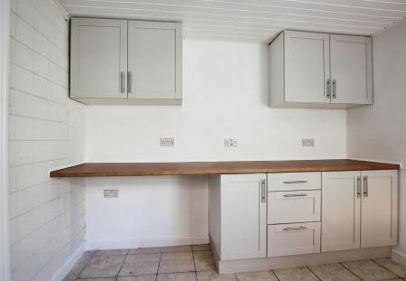 2 bedroom Terraced House to let in Crab Street, St Helens, WA10