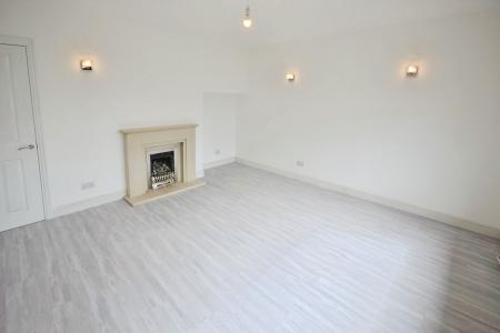 3 bedroom Terraced House to let in Cumberland Avenue, St Helens, WA10