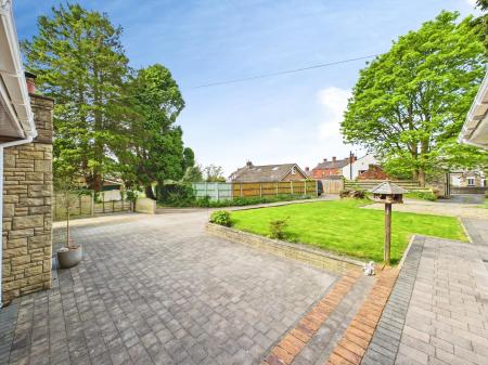 3 bedroom Detached bungalow for sale in Moss Bank Road, Moss Bank, St Helens, WA11