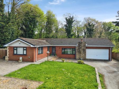 3 bedroom Detached bungalow for sale in Moss Bank Road, Moss Bank, St Helens, WA11